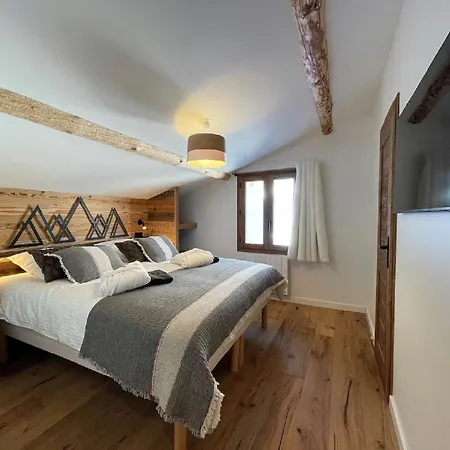 Apartmán Chalet With Jacuzzi - Sauna - Fireplace - Game