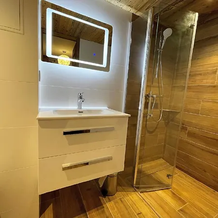 Chalet With Jacuzzi - Sauna - Fireplace - Game Apartmán